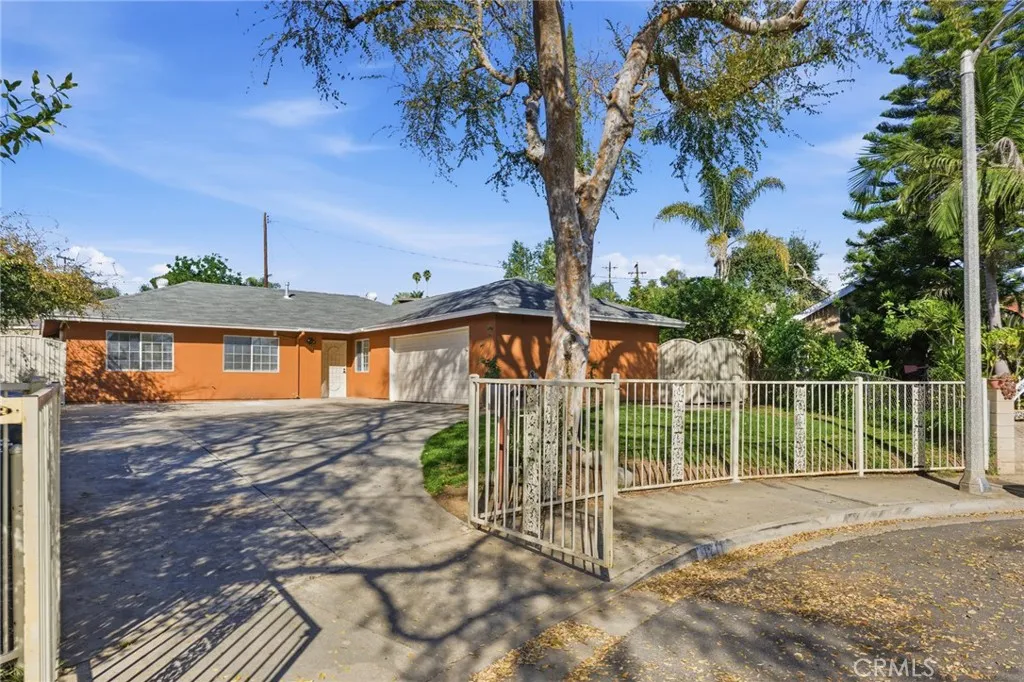 1211 Christina Court, Pomona, California 91766 home-pic-1