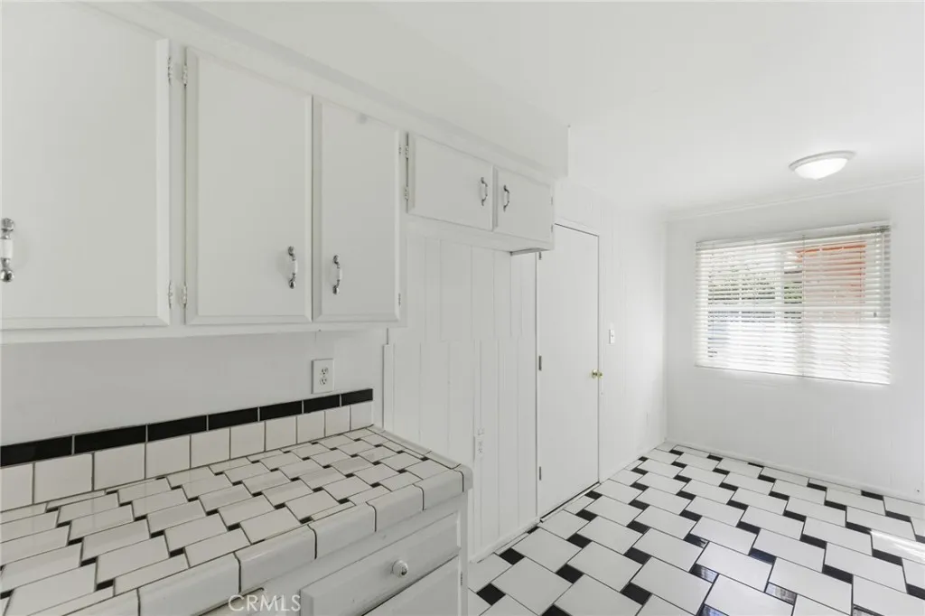 1211 Christina Court, Pomona, California 91766 home-pic-13