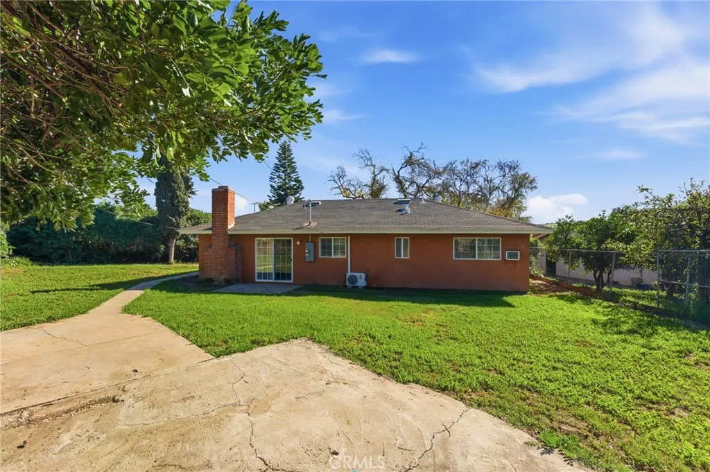 1211 Christina Court, Pomona, California 91766 home-pic-24