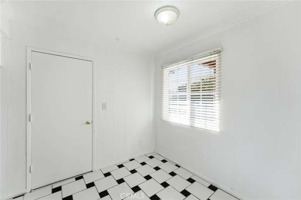 1211 Christina Court, Pomona, California 91766 home-pic-6