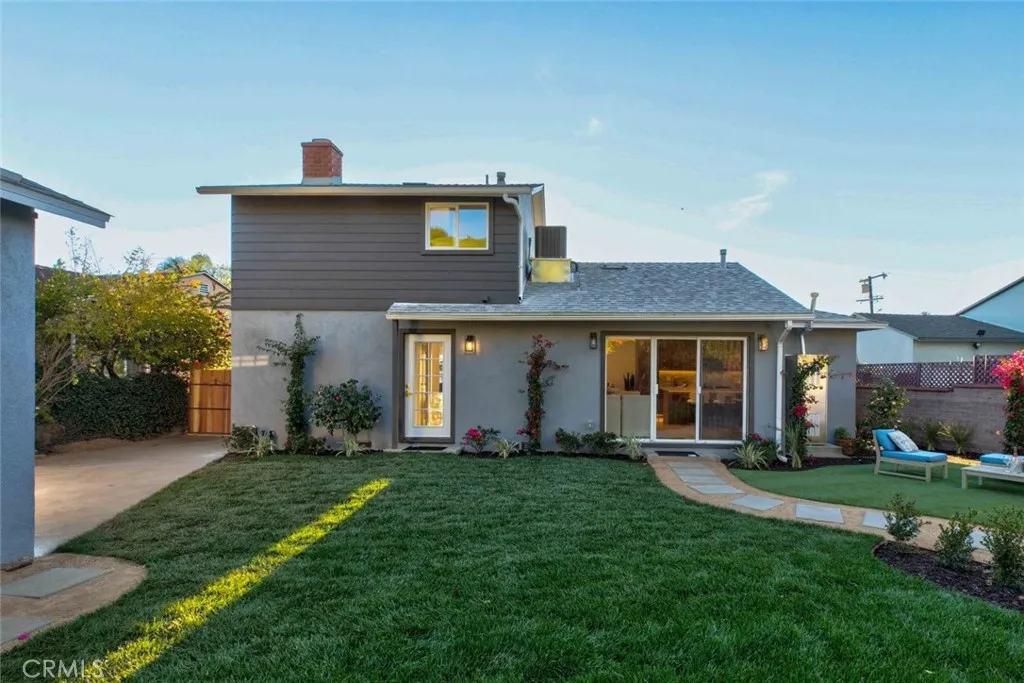 8372 Outland View Drive, Sun Valley, California 91352 home-pic-45