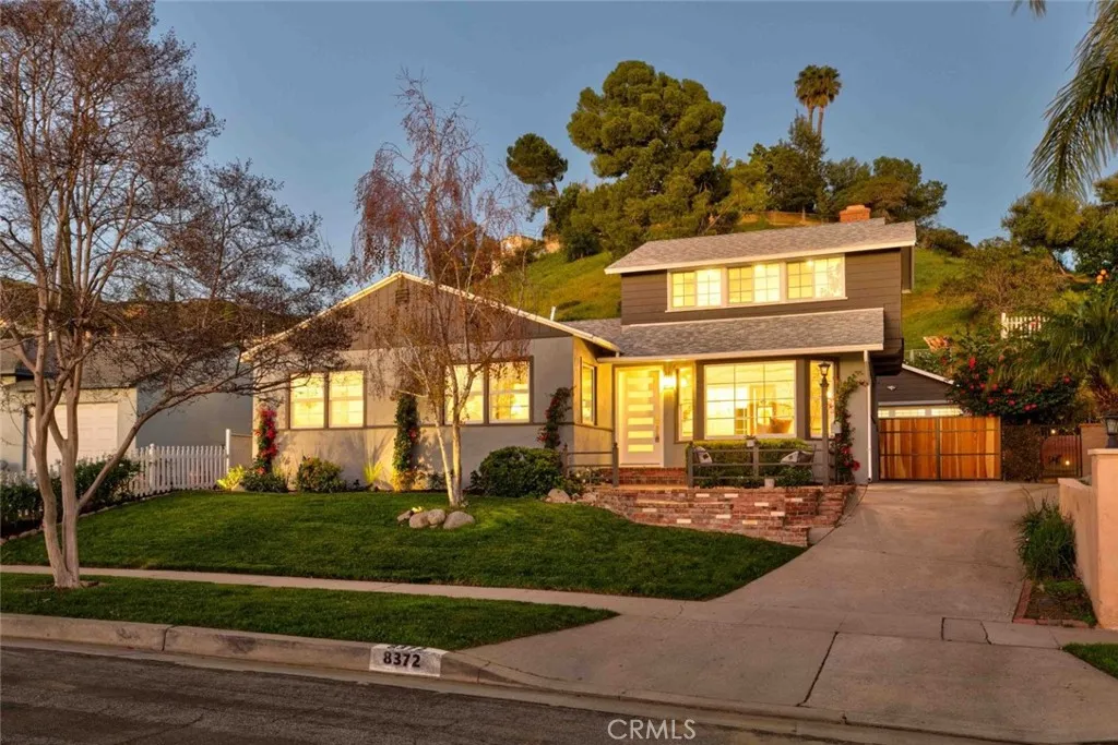 8372 Outland View Drive, Sun Valley, California 91352 home-pic-62