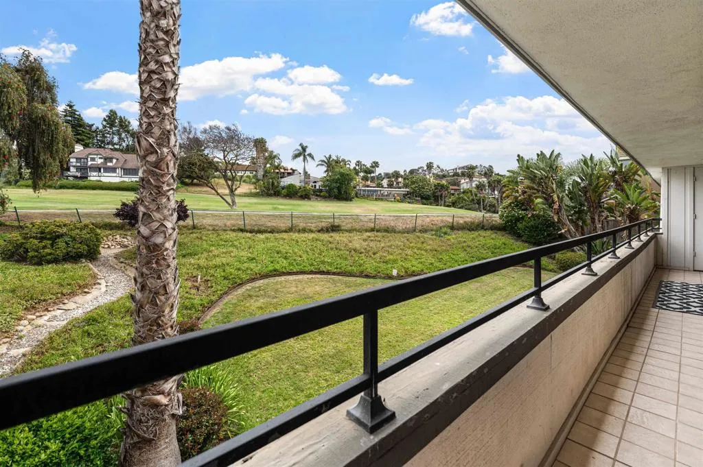 2537 Navarra Drive 9-b, Carlsbad, California 92009 home-pic-6