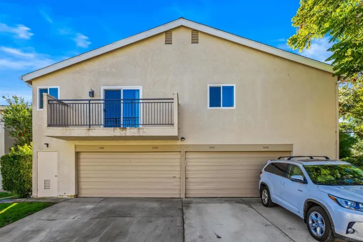 7779 Camino Glorita, San Diego, California 92122
