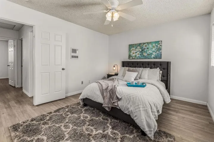7779 Camino Glorita, San Diego, California 92122