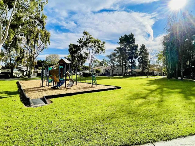 7779 Camino Glorita, San Diego, California 92122