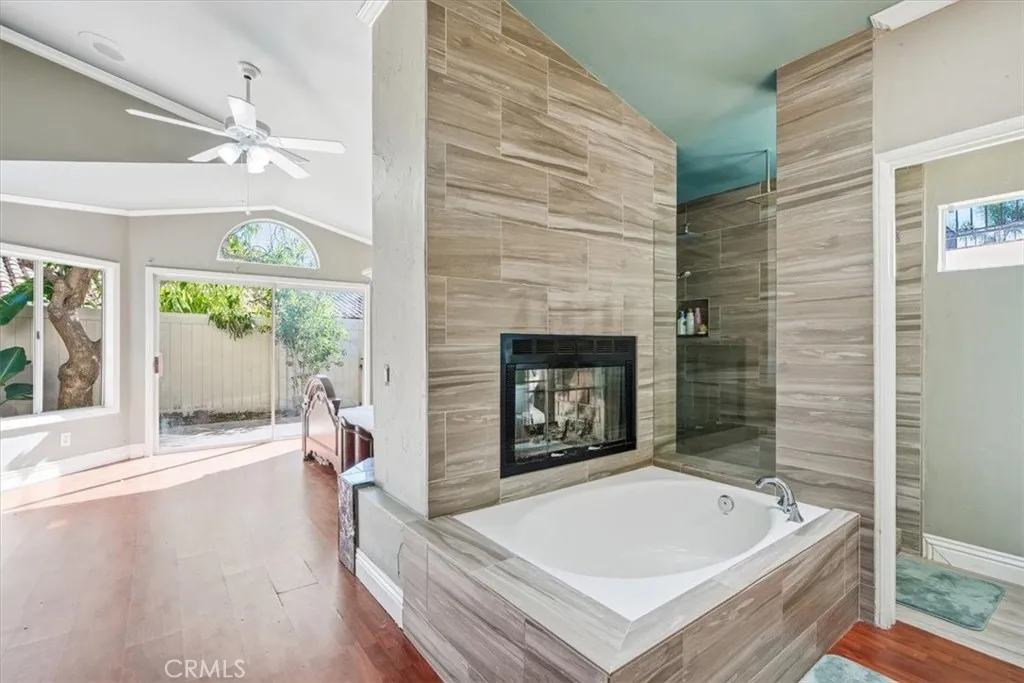 1672 Olympus Loop, Vista, California 92081 home-pic-26