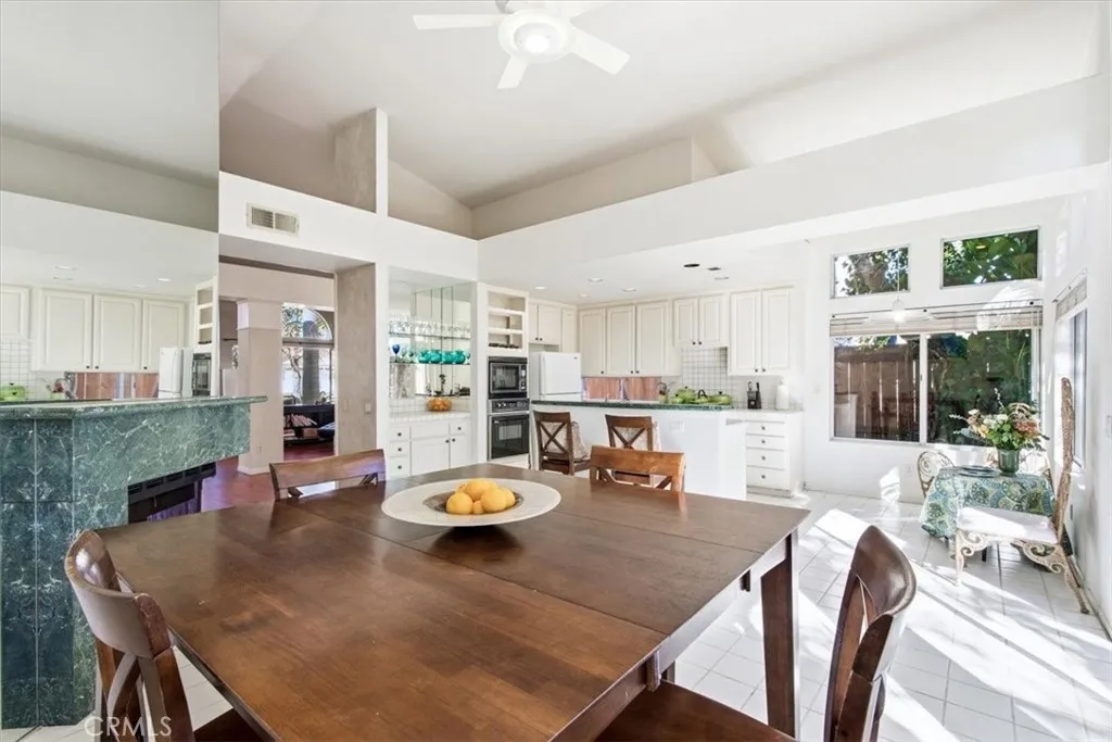 1672 Olympus Loop, Vista, California 92081 home-pic-15