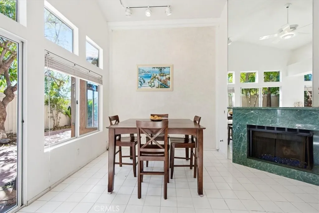 1672 Olympus Loop, Vista, California 92081 home-pic-12