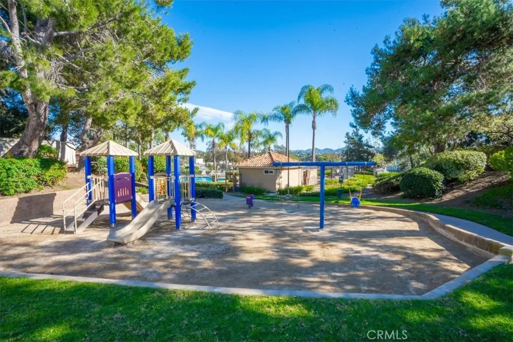 1672 Olympus Loop, Vista, California 92081 home-pic-49