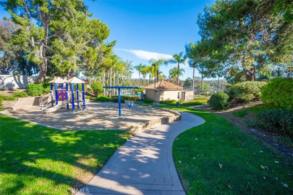1672 Olympus Loop, Vista, California 92081 home-pic-48