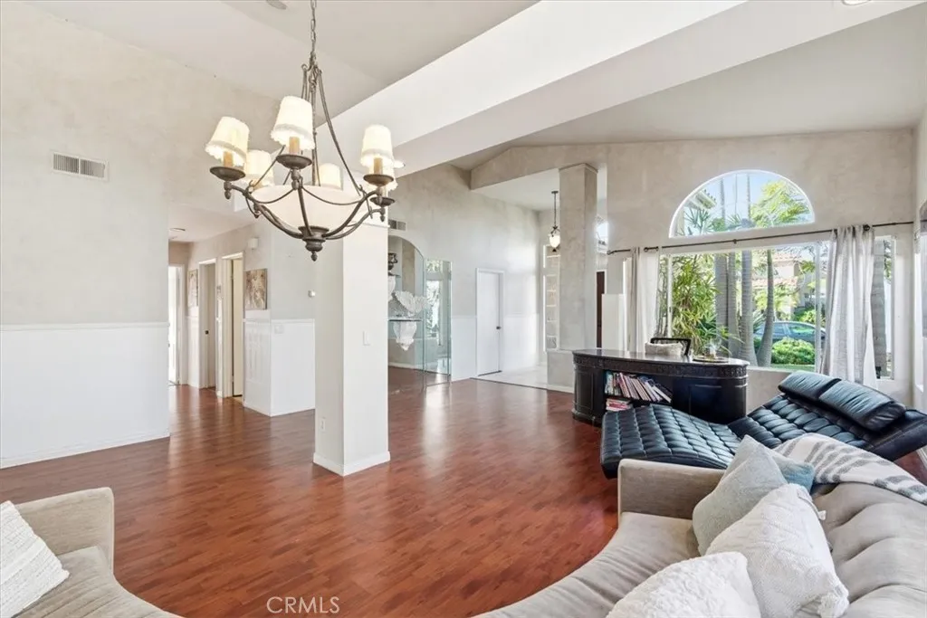 1672 Olympus Loop, Vista, California 92081 home-pic-6
