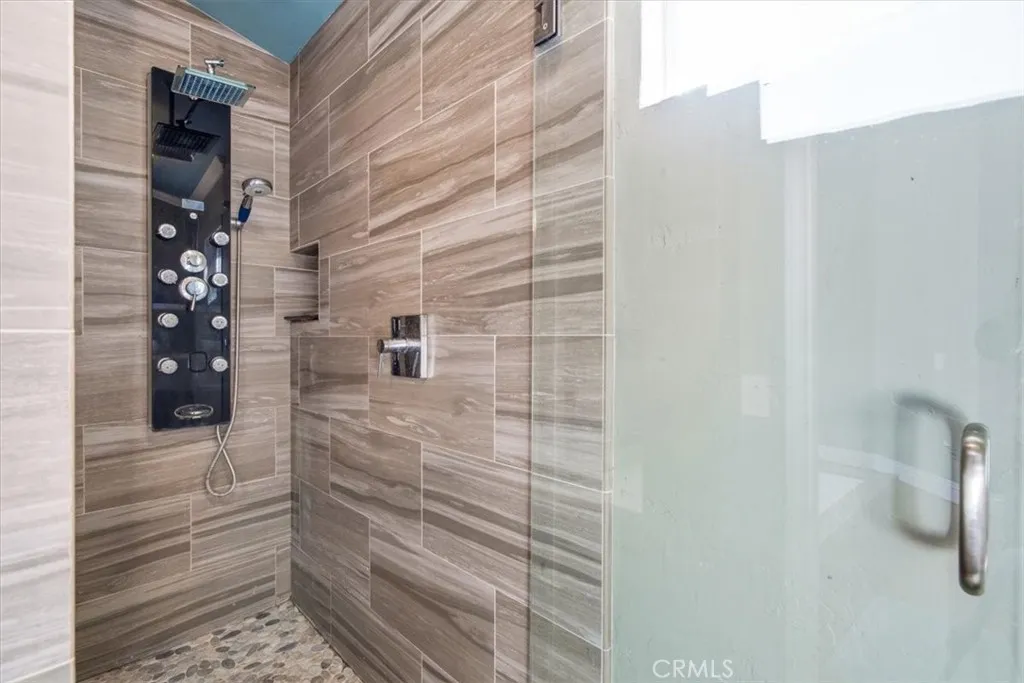 1672 Olympus Loop, Vista, California 92081 home-pic-30