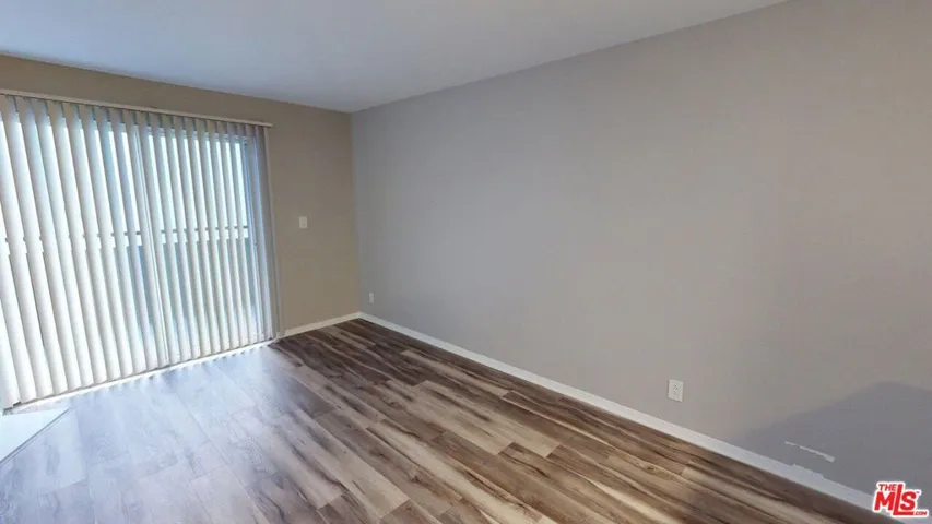 model unit living room