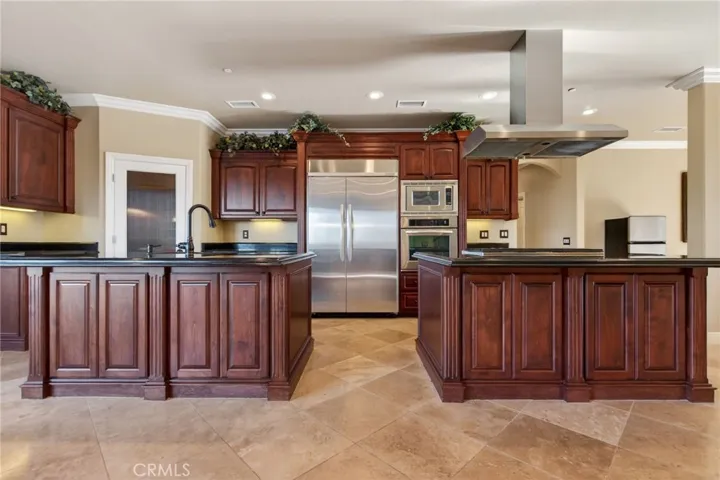 6959 Wyndham Hill, Riverside, California 92506