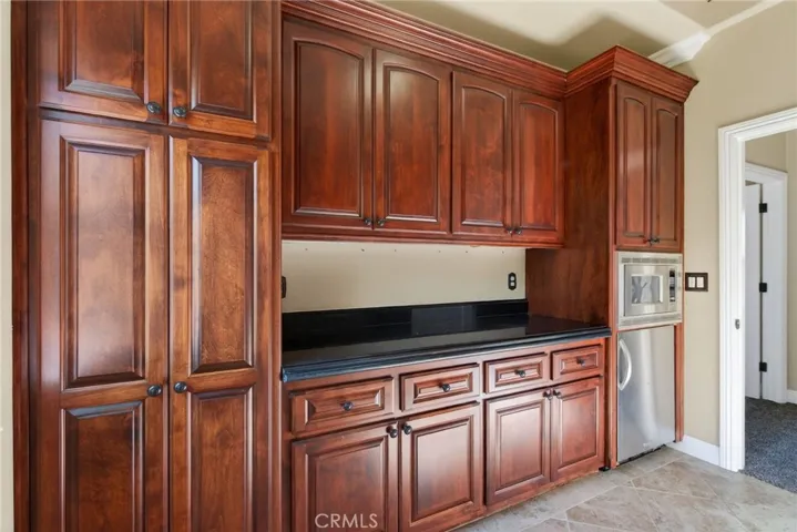 6959 Wyndham Hill, Riverside, California 92506