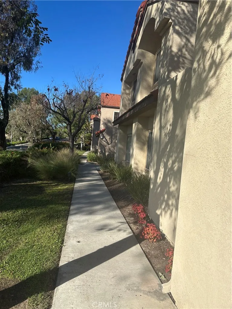 21245 Camelia 27, Lake Forest, California 92630 home-pic-37