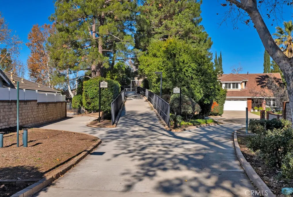 23549 Via Plata, Valencia, California 91355 home-pic-39
