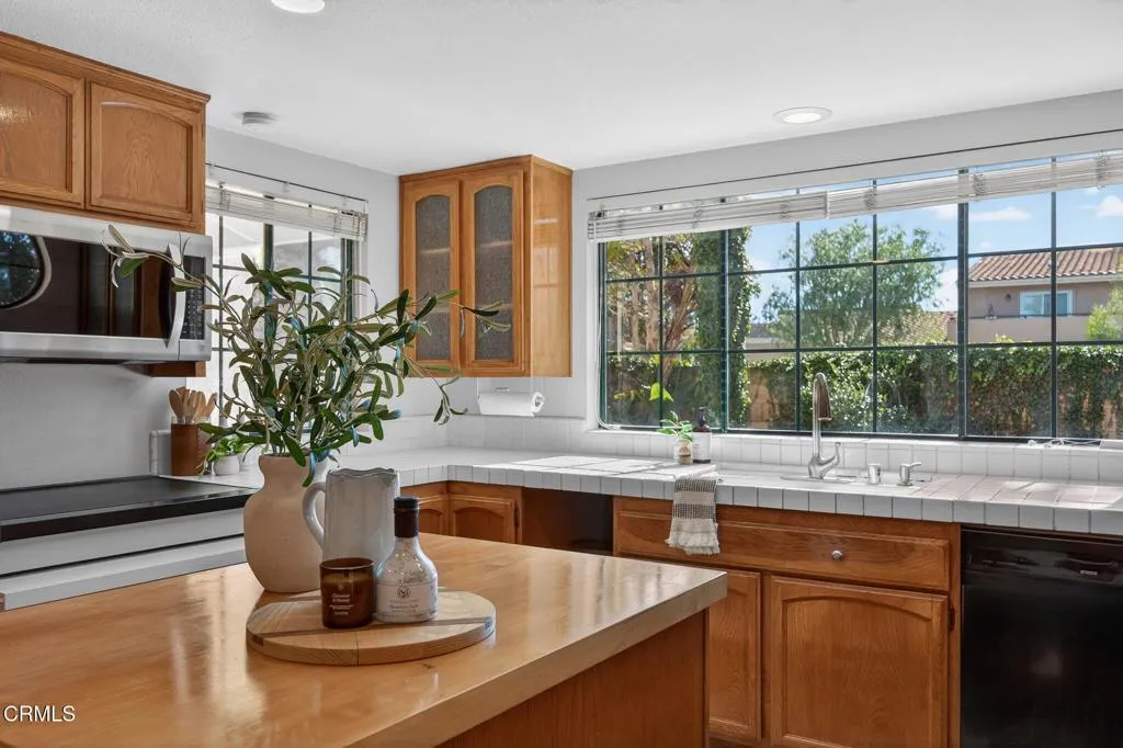 1170 Windward Way, Oxnard, California 93035 home-pic-17