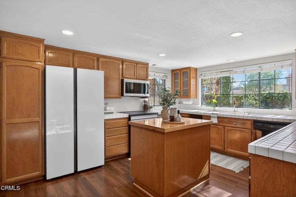 1170 Windward Way, Oxnard, California 93035 home-pic-14