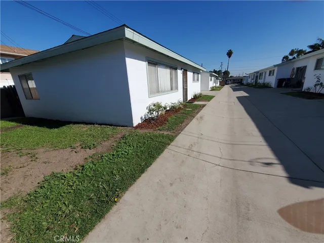 25045 Walnut, Lomita, California 90717