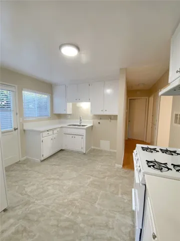 25045 Walnut, Lomita, California 90717