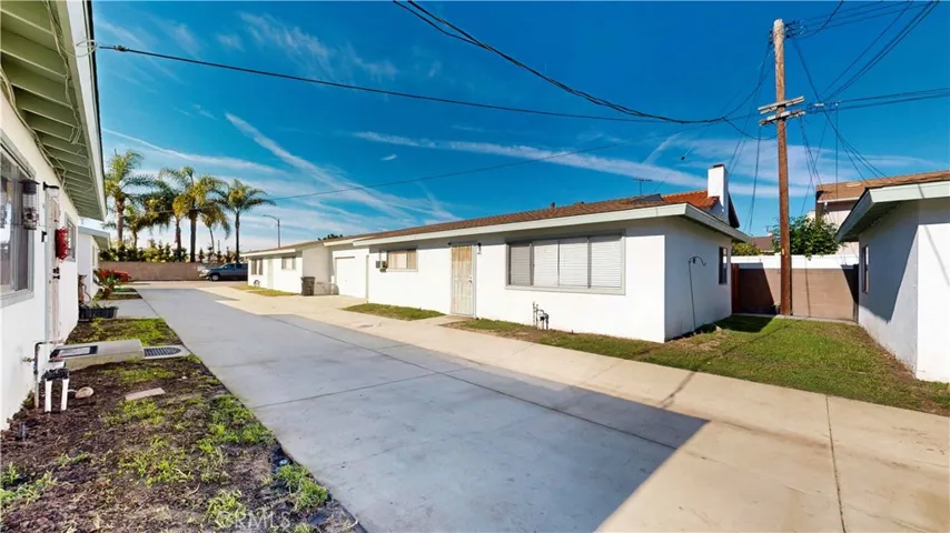 25045 Walnut, Lomita, California 90717