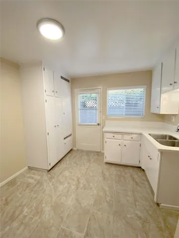 25045 Walnut, Lomita, California 90717