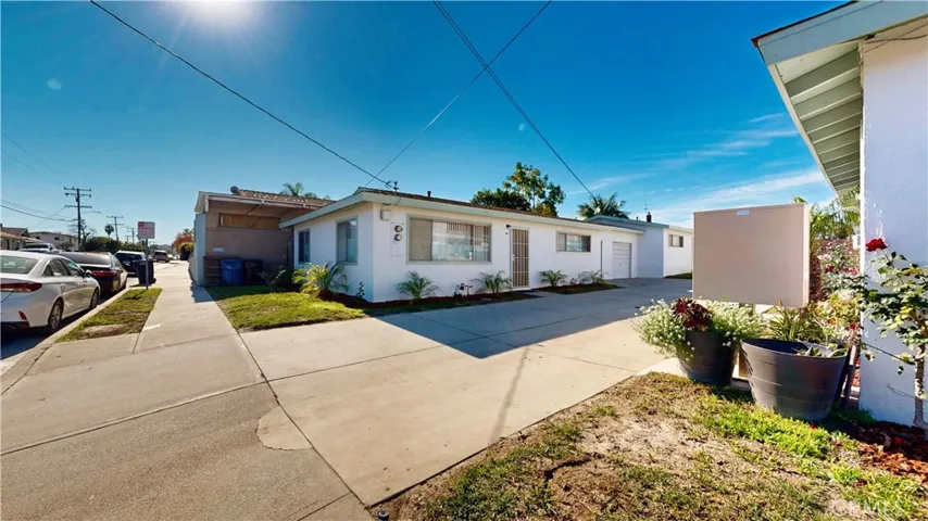 25045 Walnut, Lomita, California 90717