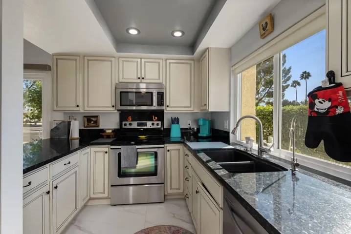 20-web-or-mls-KHHazeltine_OPMG_1225_020