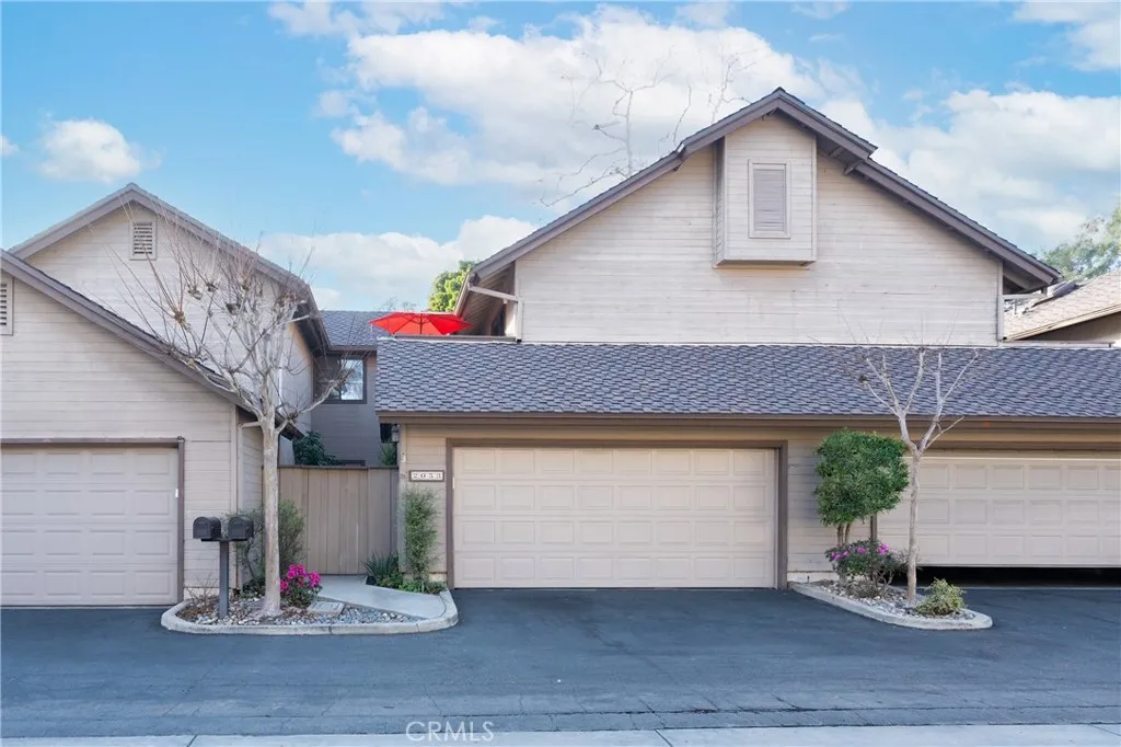 2053 Meadow View, Costa Mesa, California 92627 home-pic-1