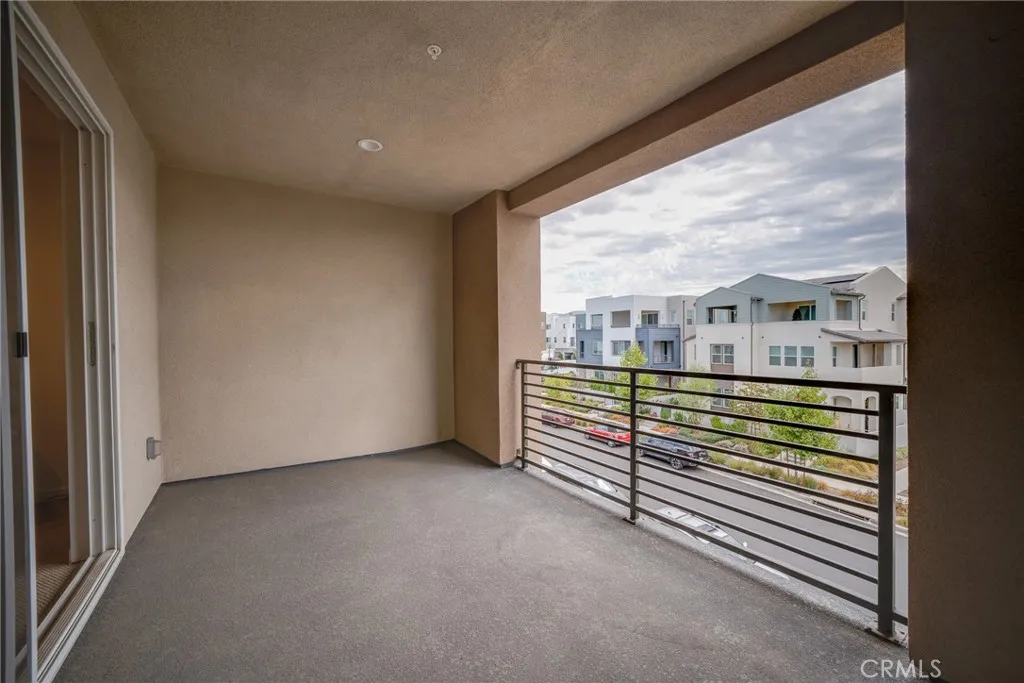 211 Baluster, Irvine, California 92618 home-pic-19