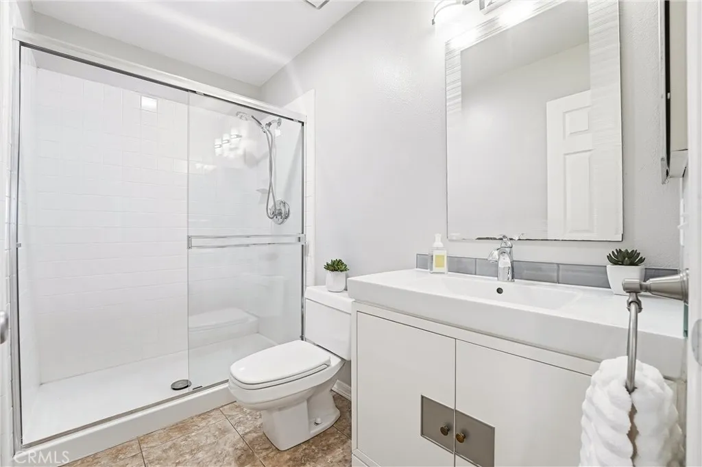 107 Chandon, Laguna Niguel, California 92677 home-pic-17