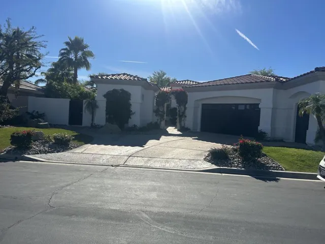 MLS photo front