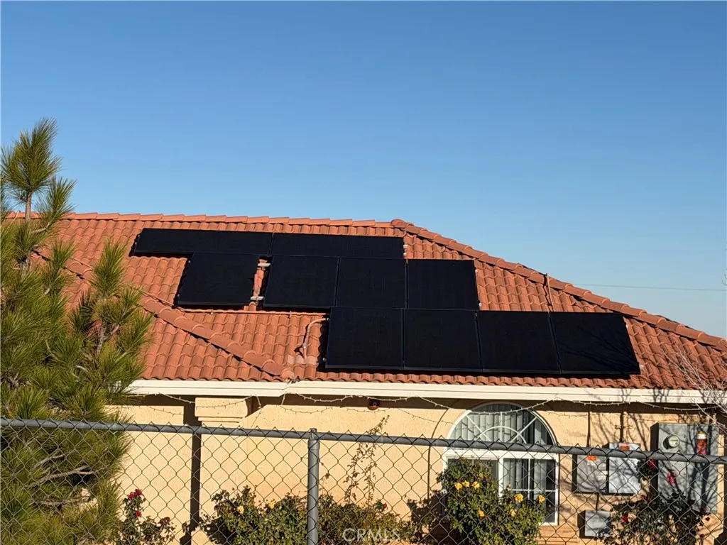 8225 Ailanthus, Phelan, California 92371 home-pic-3