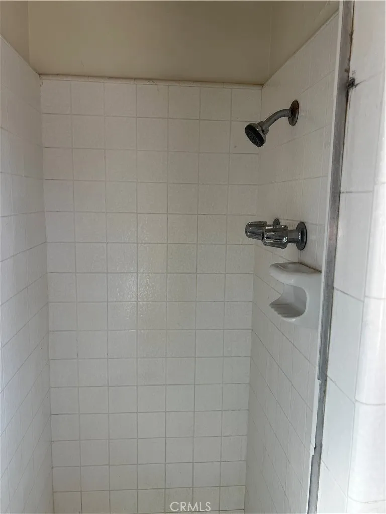 6565 Morongo, 29 Palms, California 92277 home-pic-19