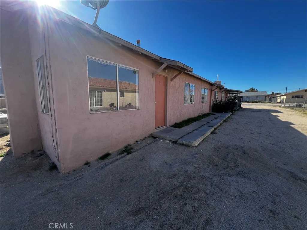 6565 Morongo, 29 Palms, California 92277 home-pic-5