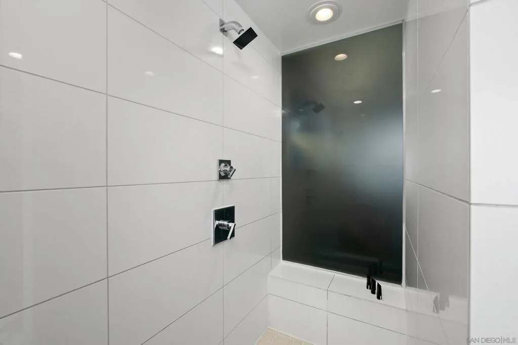 207 5th Ave 943, San Diego, California 92101 home-pic-20