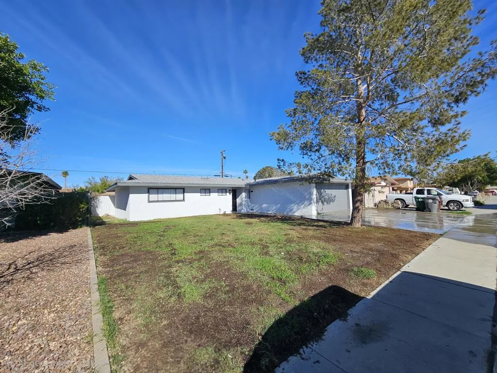 82180 Verbena Avenue, Indio, California 92201 home-pic-23