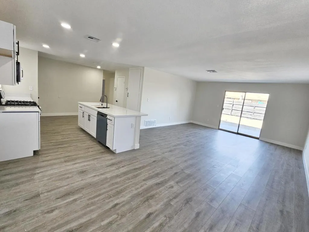 82180 Verbena Avenue, Indio, California 92201 home-pic-8