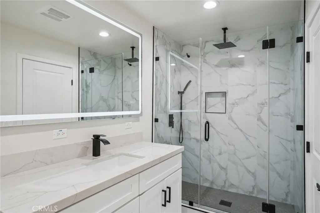 21922 Erie, Lake Forest, California 92630 home-pic-24