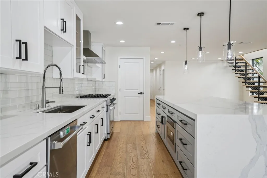 21922 Erie, Lake Forest, California 92630 home-pic-11