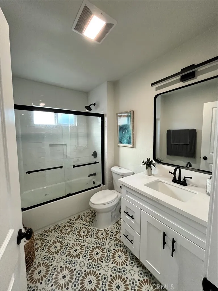 5431 5th, Los Angeles, California 90043 home-pic-8