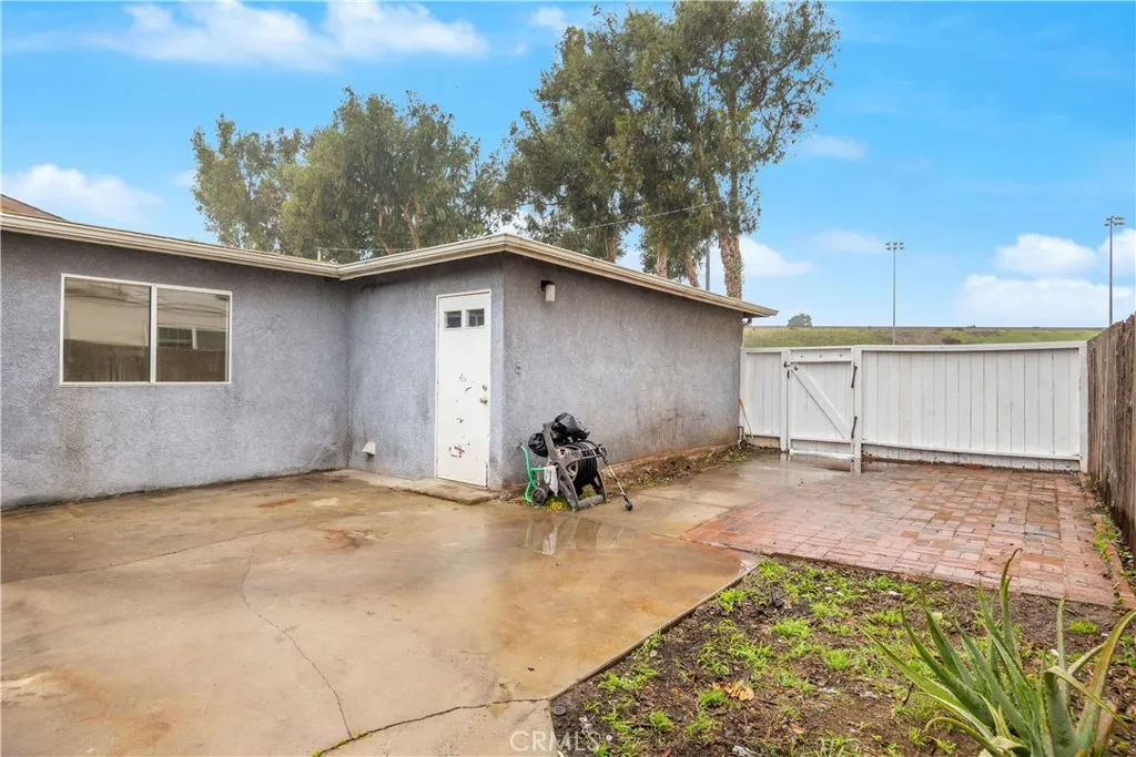 18506 Kingsdale Ave, Redondo Beach, California 90278 home-pic-11