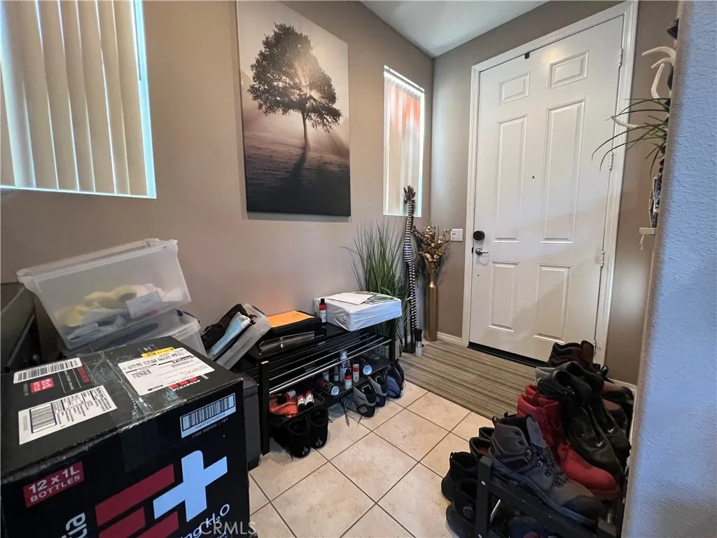 1907 Canopy Lane, La Verne, California 91750 home-pic-4