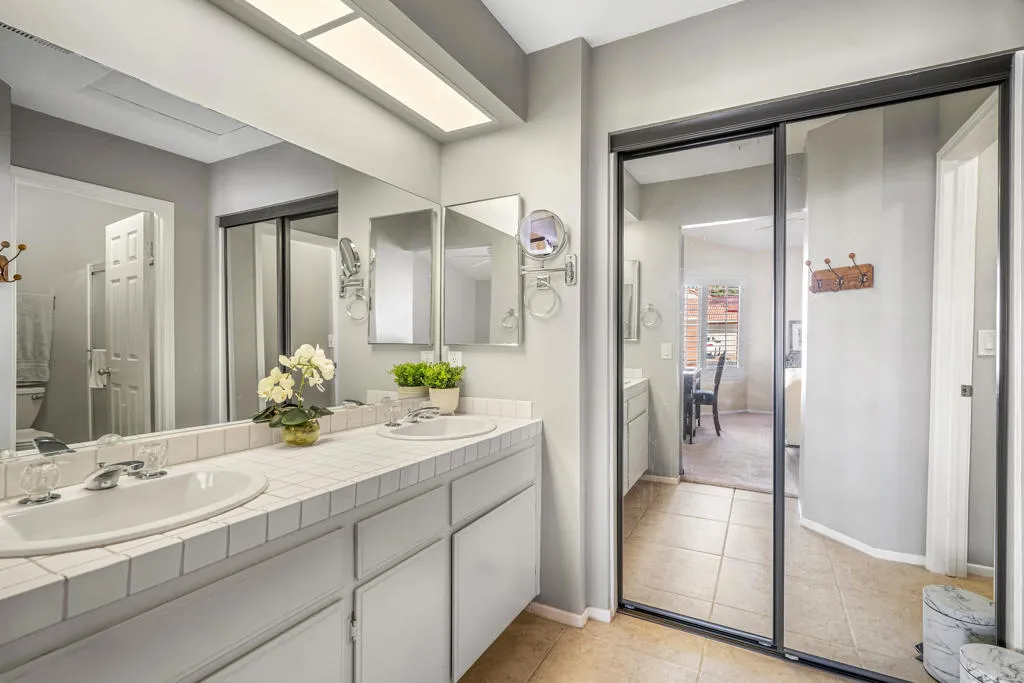 42334 Sari Court, Palm Desert, California 92211 home-pic-27