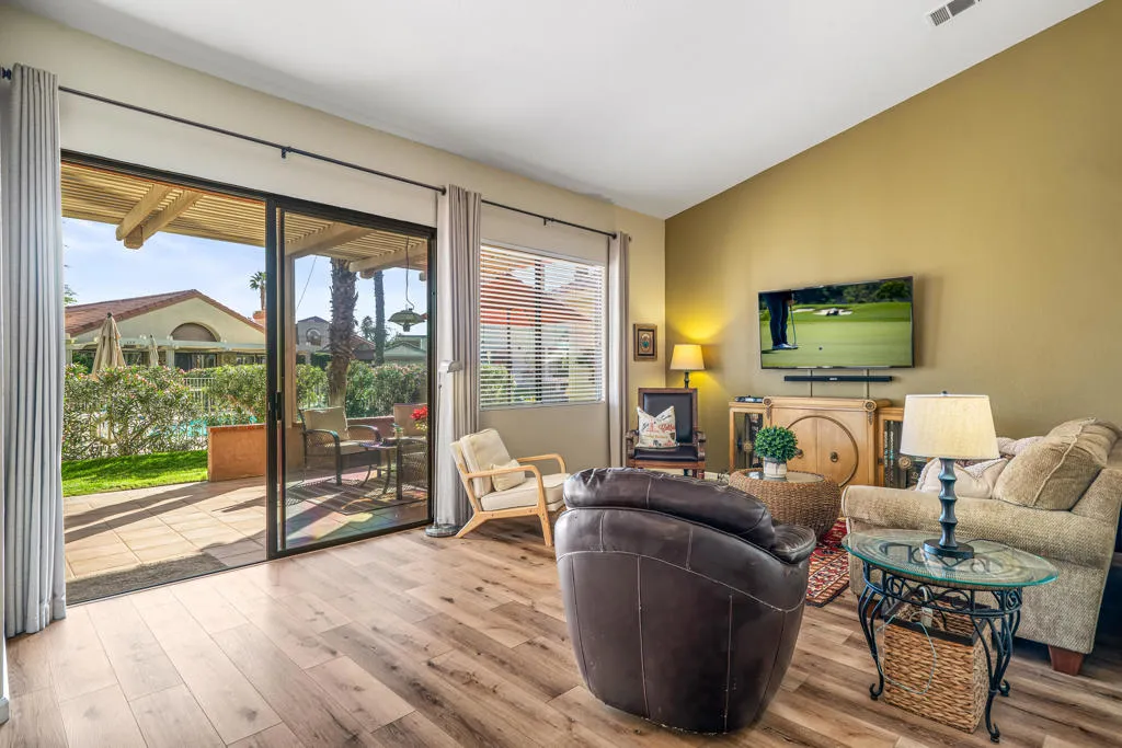 42334 Sari Court, Palm Desert, California 92211 home-pic-10