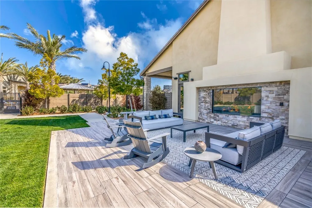 39320 Brunello Way, Temecula, California 92591 home-pic-39