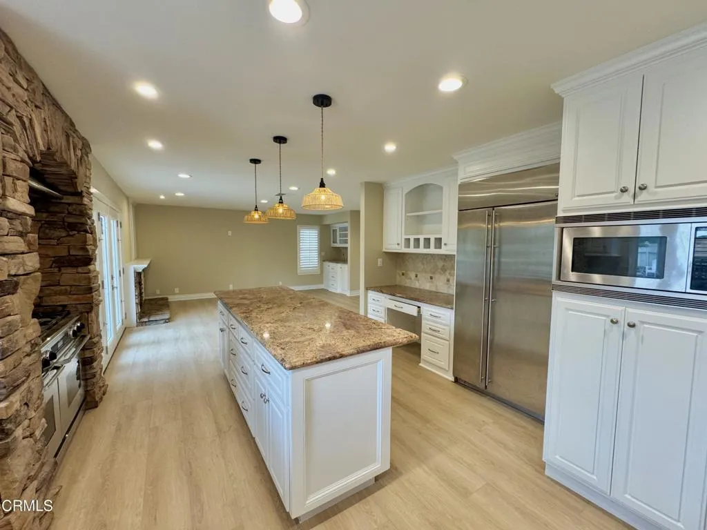 71 Del Ray Circle, Thousand Oaks, California 91362 home-pic-7