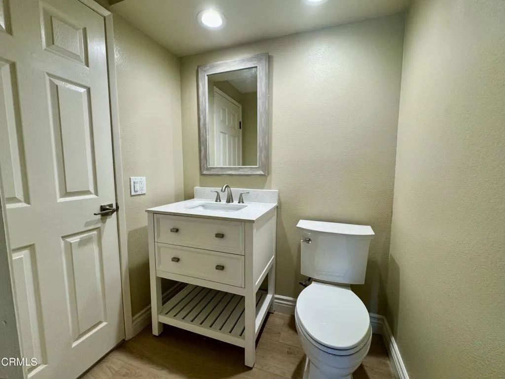 71 Del Ray Circle, Thousand Oaks, California 91362 home-pic-11